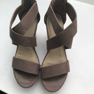 Kenneth Cole Reaction sandals
